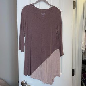 Logo layers 3/4 sleeve tunic